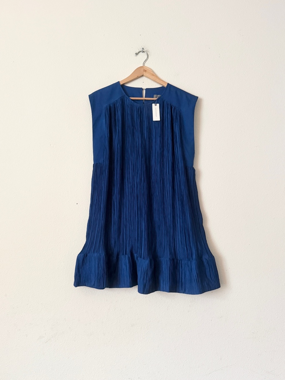 NWT Anthropologie MEDIUM Cap sleeve plisse mini lined dress in blue